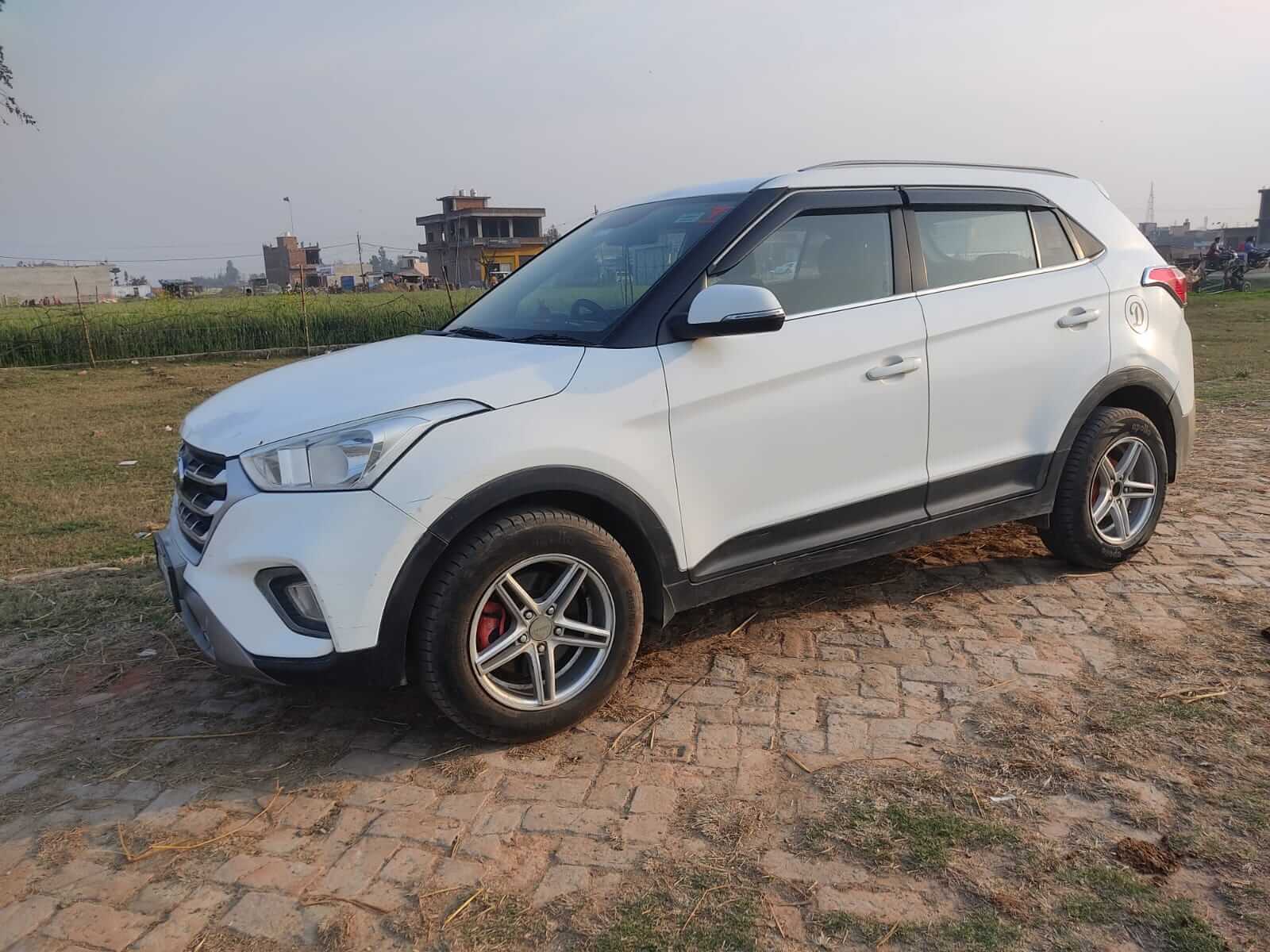 Hyundai Creta EX