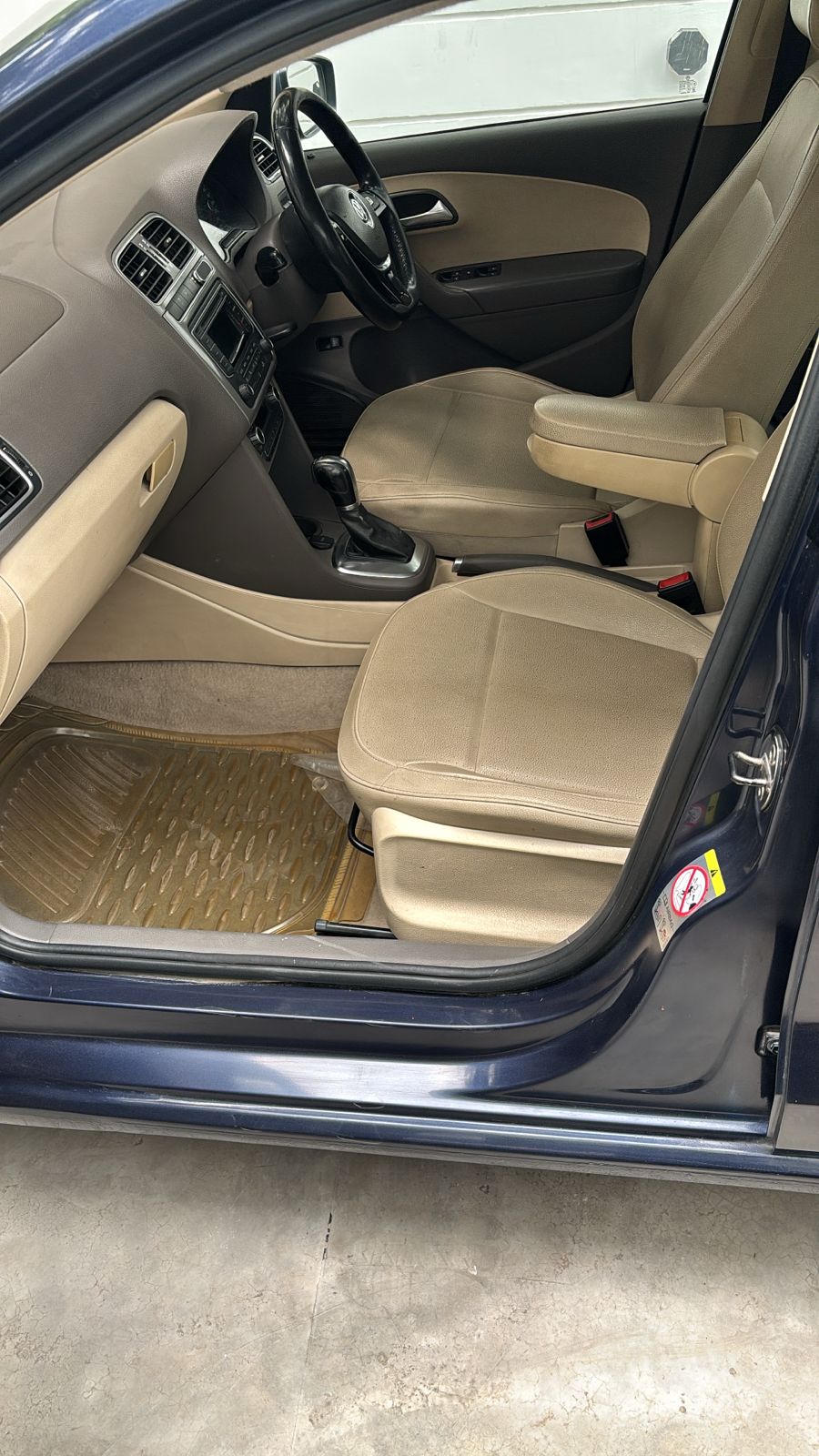 2015 Volkswagen Vento TSI thumb