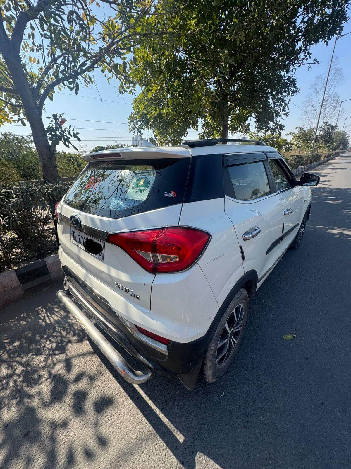 2021 Mahindra XUV300 - W6 Sunroof thumb