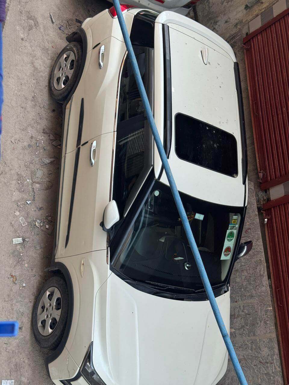 2021 Mahindra XUV300 - W6 Sunroof thumb
